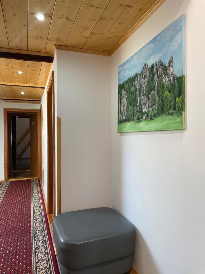 U Ozveny Hotell Dolni Adrspach Exteriör bild